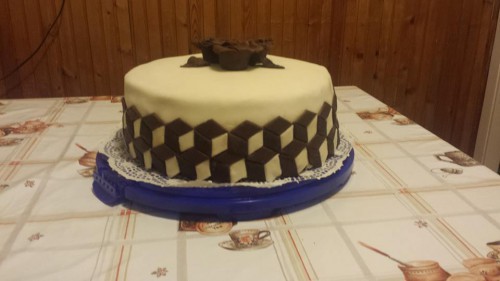 tortadísz csokiból