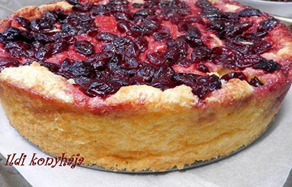 Tejbegríz torta meggyel