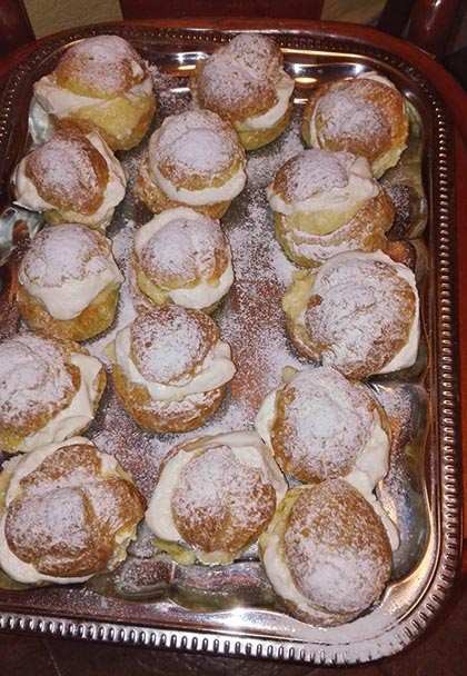 Képviselőfánk