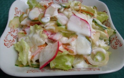 Vegyes vitaminsaláta
