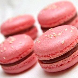 Málnás macaron