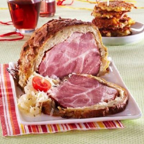 Kenyértésztában sült csülök, igazi ünnepi csoda!
