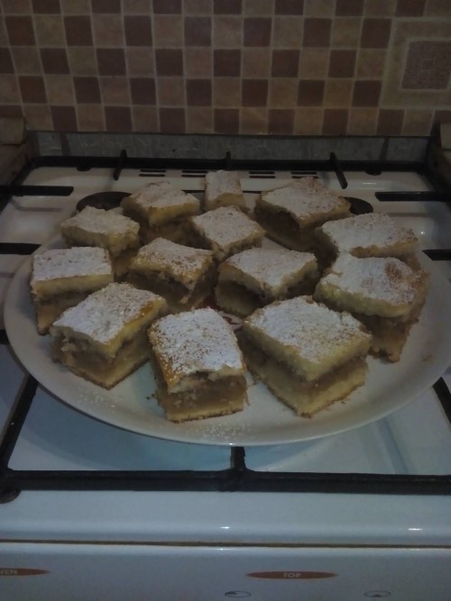 Almás pite