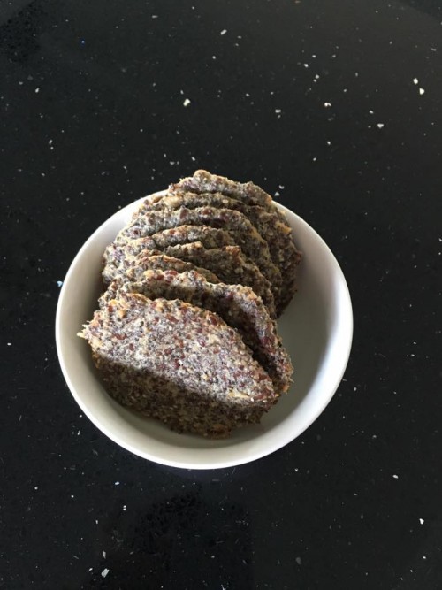 Chia-szezám ropogós by Monika Ollé Lunák