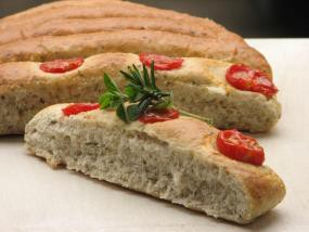 Fokhagymás pizzakenyér (péklángos)