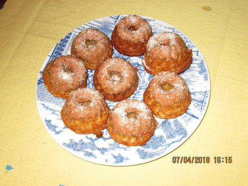 468. Mini kuglóf-almás
