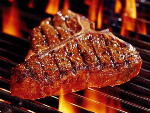 Whiskey-ben párolt barbecue-s tarja sült csöves kuko
