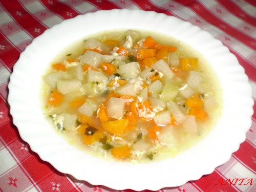 KARALÁBÉLEVES