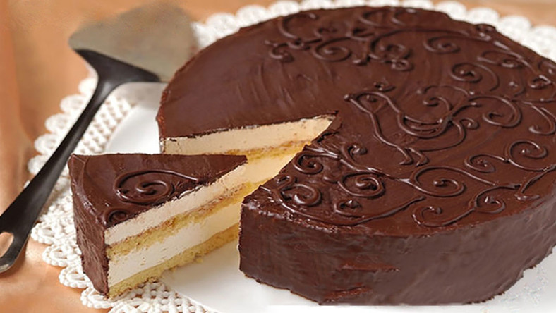 Bögrés madártej torta:
