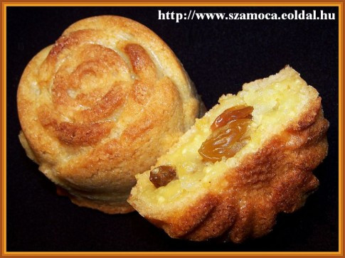 Túros pite muffin formában