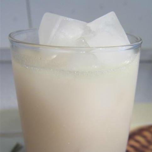 Horchata : frissítő spanyol mandulatej