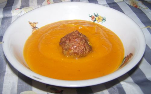 Sütőtök krémleves fasírtgolyóval
