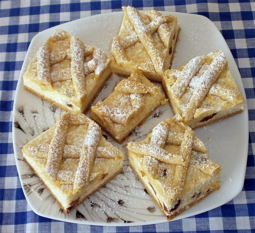 Rácsos túrós.