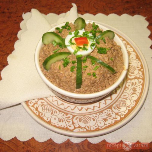 Májpástétom