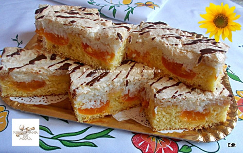 Kókuszhabos barackos szelet