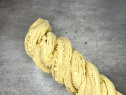 Babka fehércsokival, mandulával